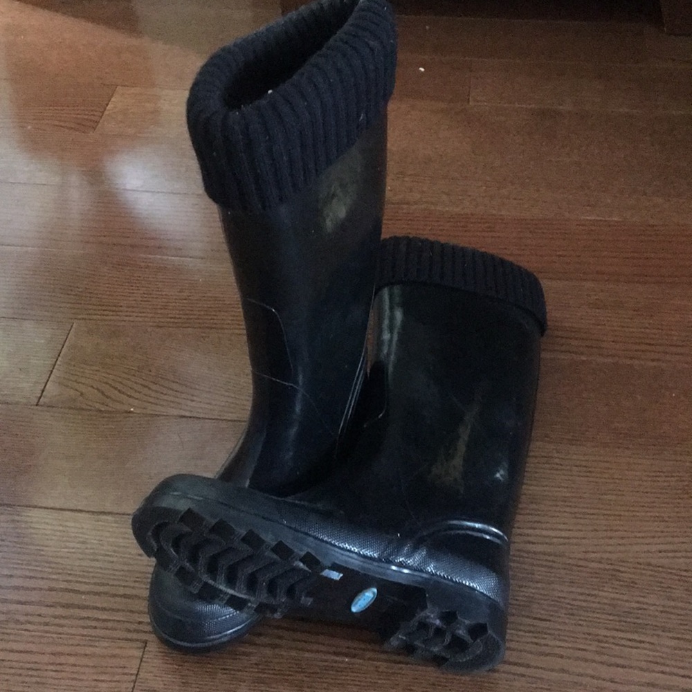 Rain boots